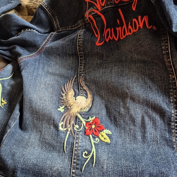 Harley-Davidson Blue Jean Jacket with Floral Embroidery - Picture 2 of 4